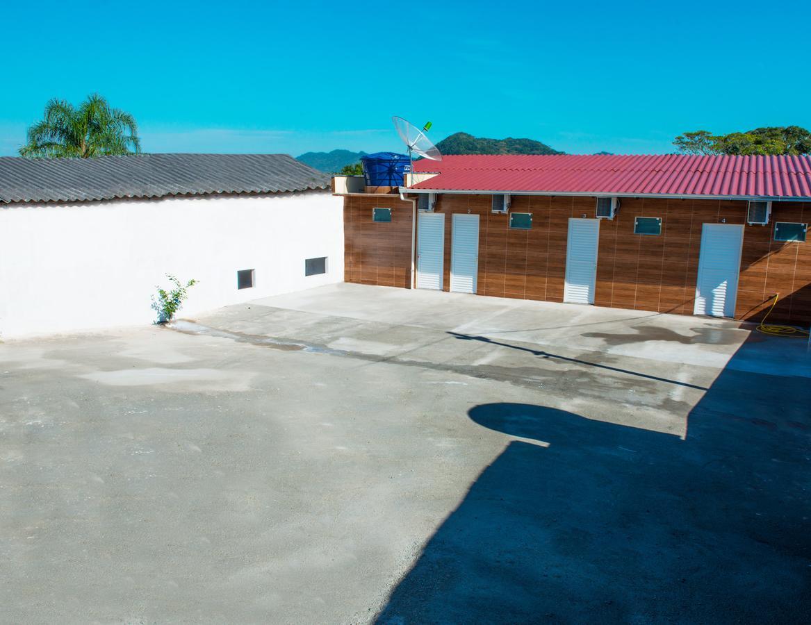 Pousada Familia Flores Penha  Eksteriør billede